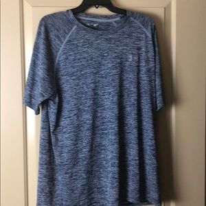 Under Armour Short Sleeve shirt